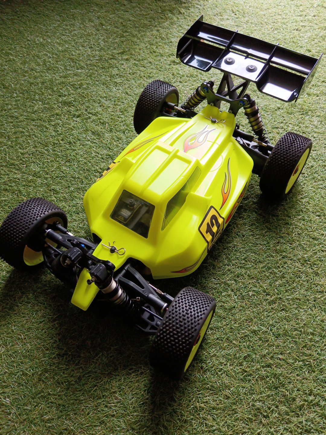 WIRC SBX 3, TT 1/8 Électrique, voiture radiocommandée de Guy DELGADO, TTMBC