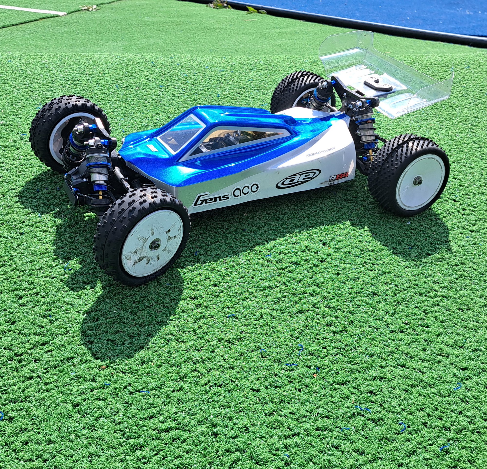 Team Associated B84