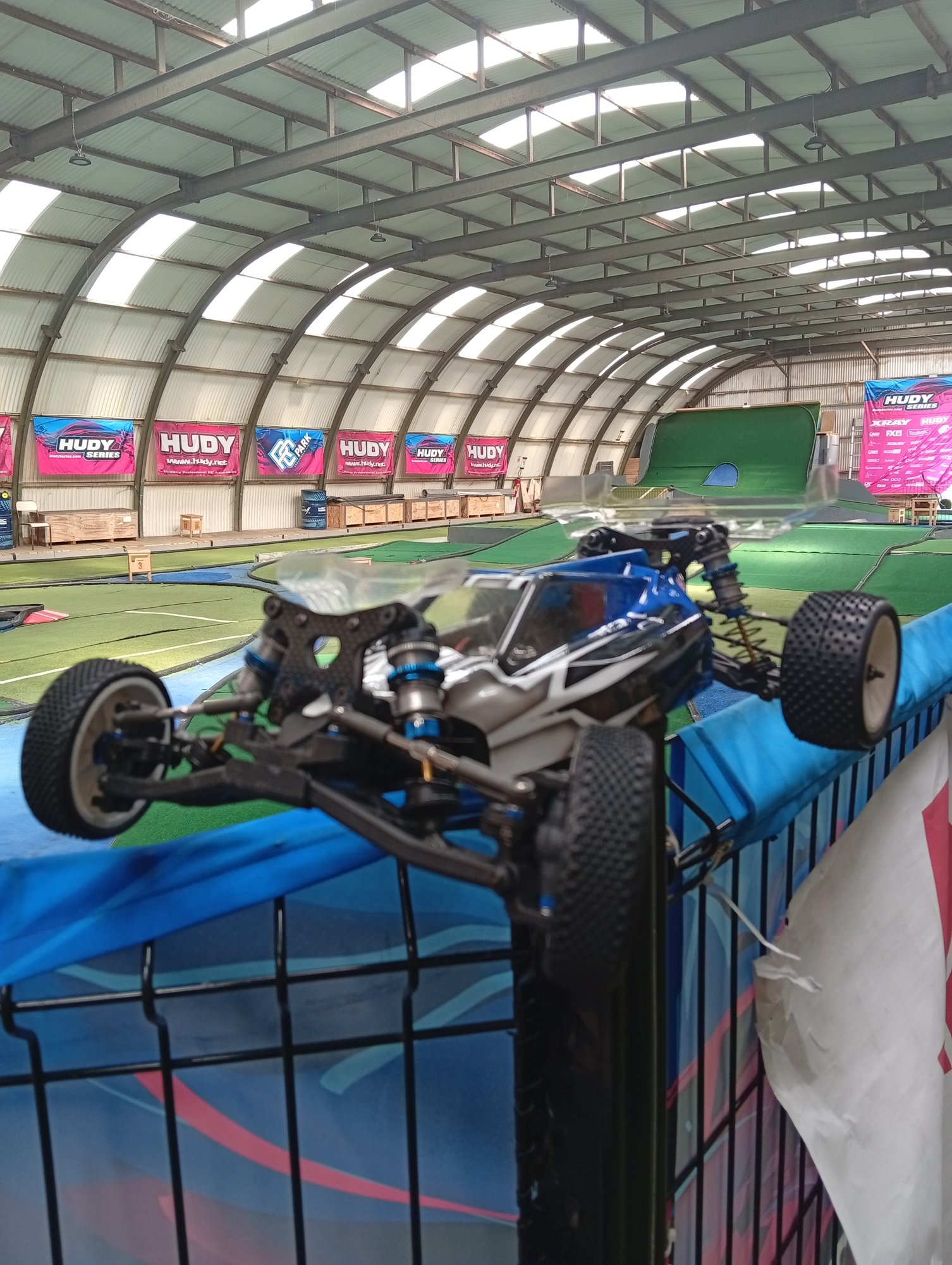 Team Associated B7