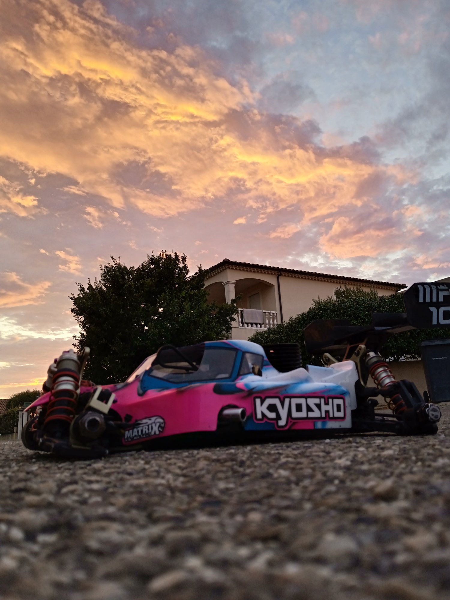 Kyosho Mp10 TKI2, voiture radiocommandée de Tom BIGAREL, TTMBC