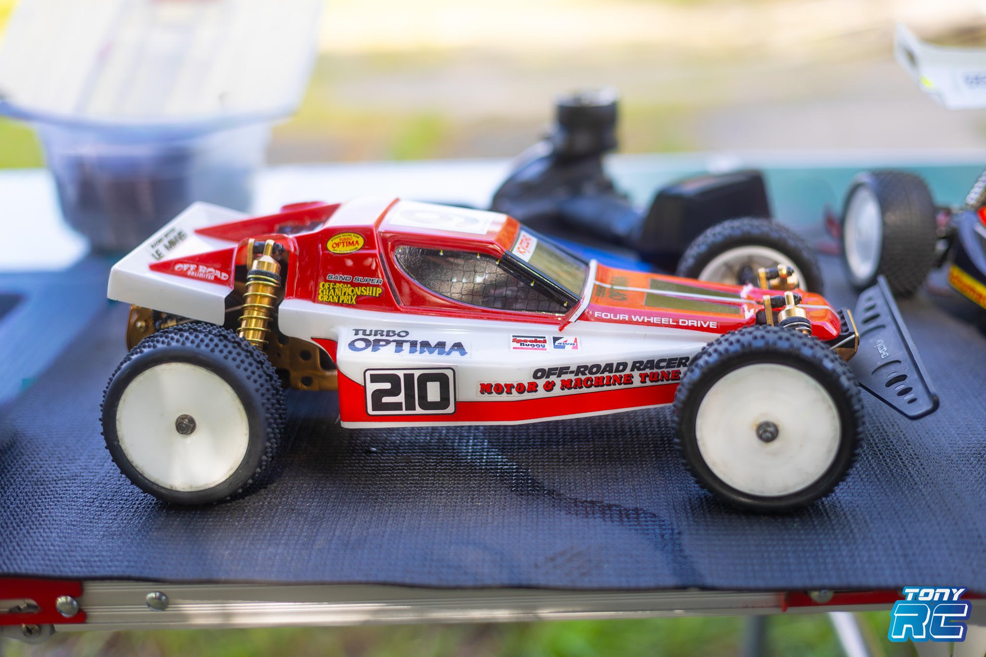 Kyosho Turbo Optima 87, Vintage 4x4, voiture radiocommandée de Tony Masclet, RC Park club